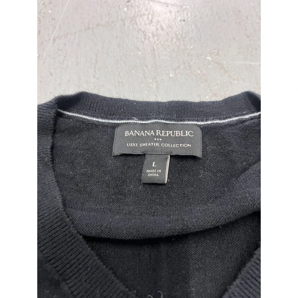 Banana Republic Luxe Sweater Mens Large Black V-Neck Long Sleeve Cozy Minimalist